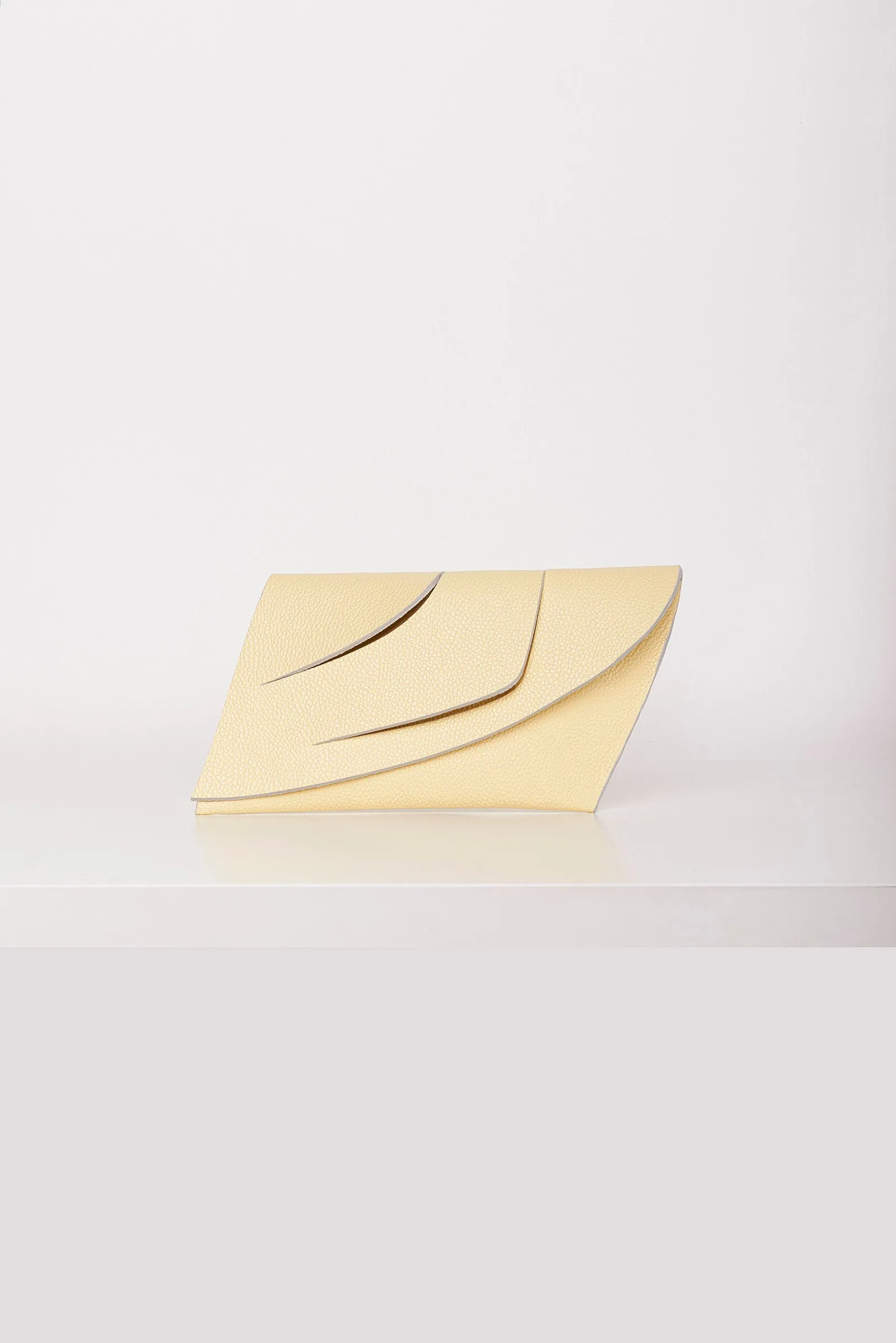 Balance Clutch - Lemon Cream   Colours