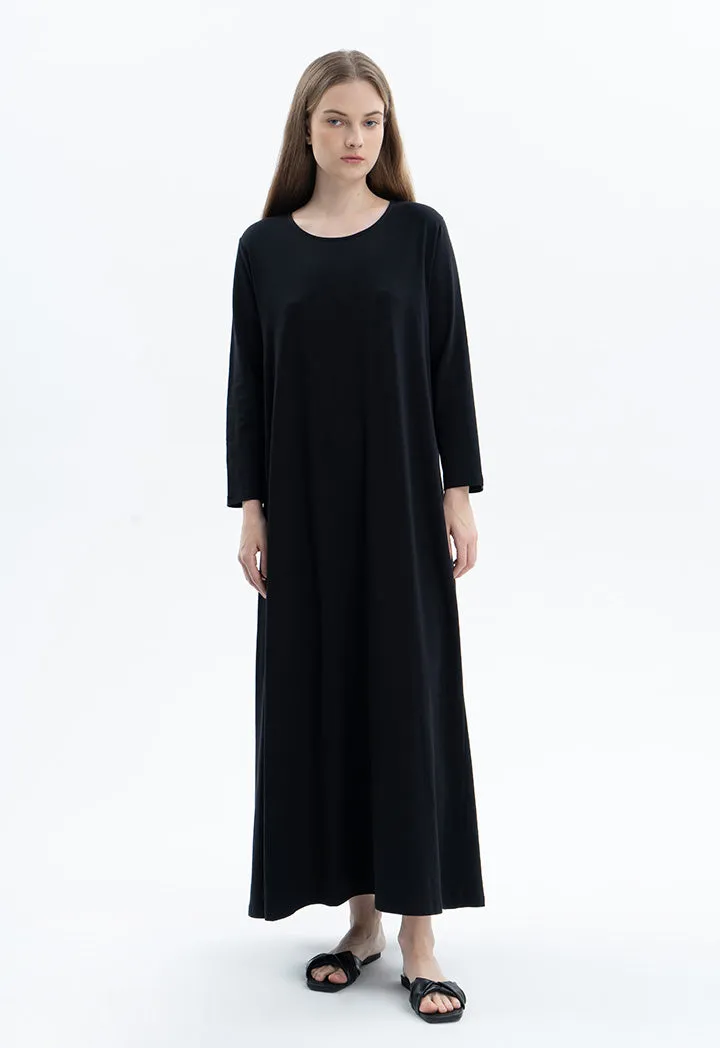 Classic Round Neck Solid Maxi Dress