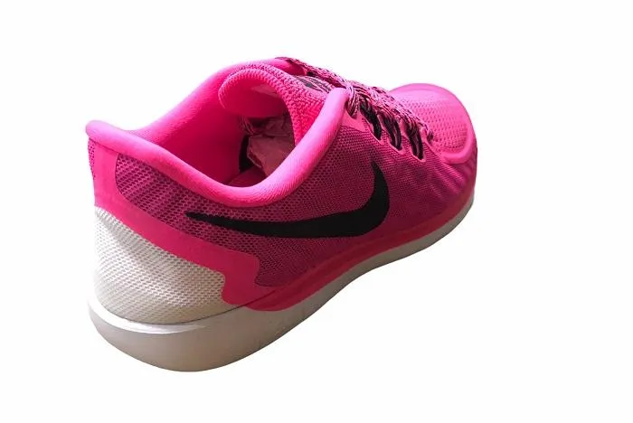 Nike girls gym shoe Free 5.0 GS 725114 600 pink pow-black