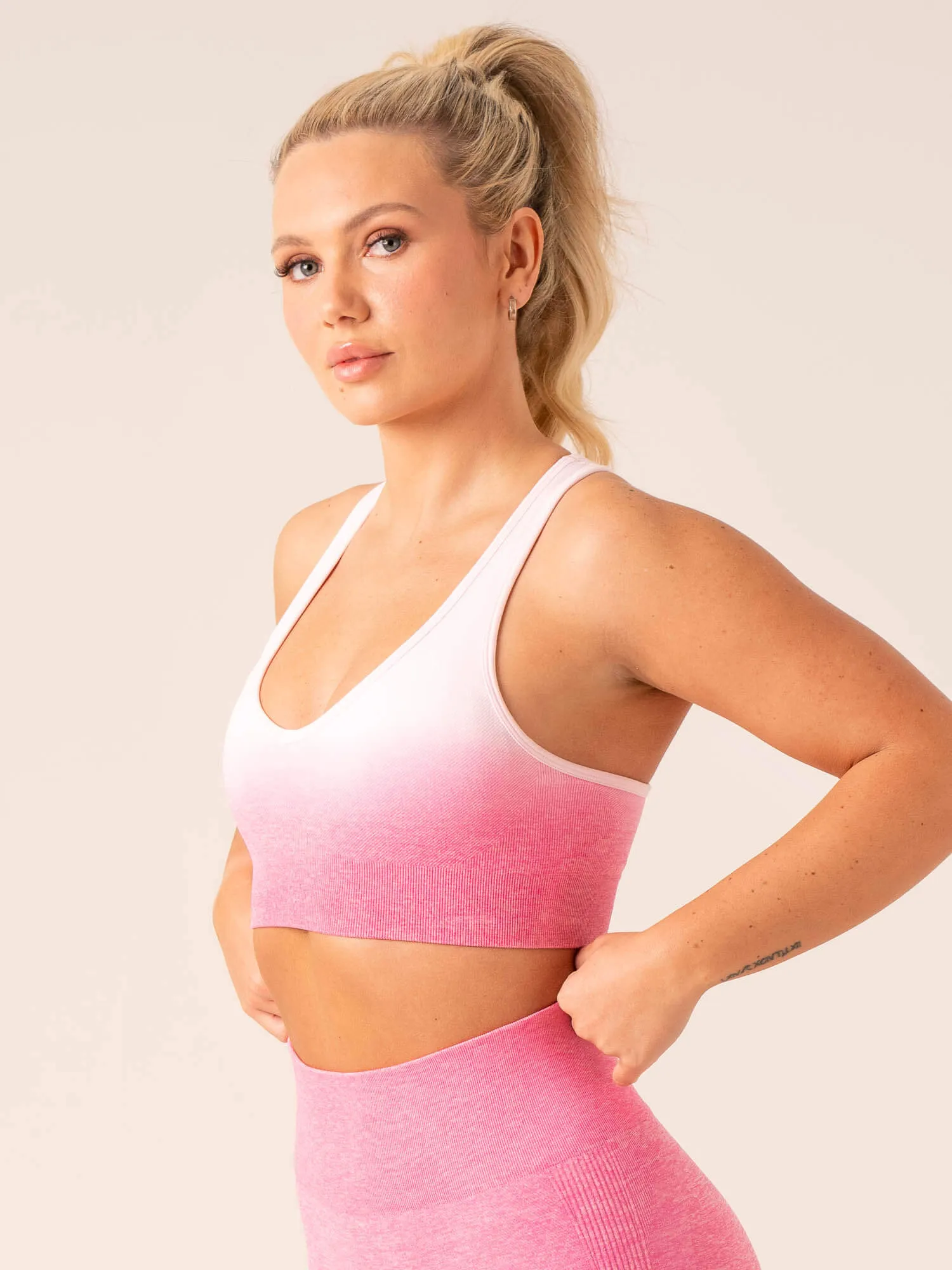 Ombre Seamless Sports Bra - Musk Pink Ombre