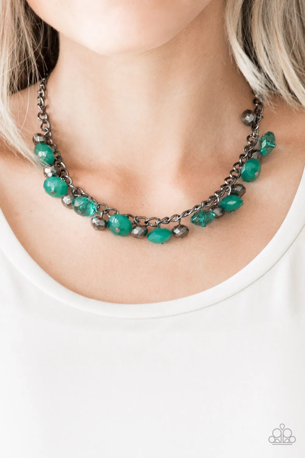 Paparazzi Necklace ~ Runway Rebel - Green