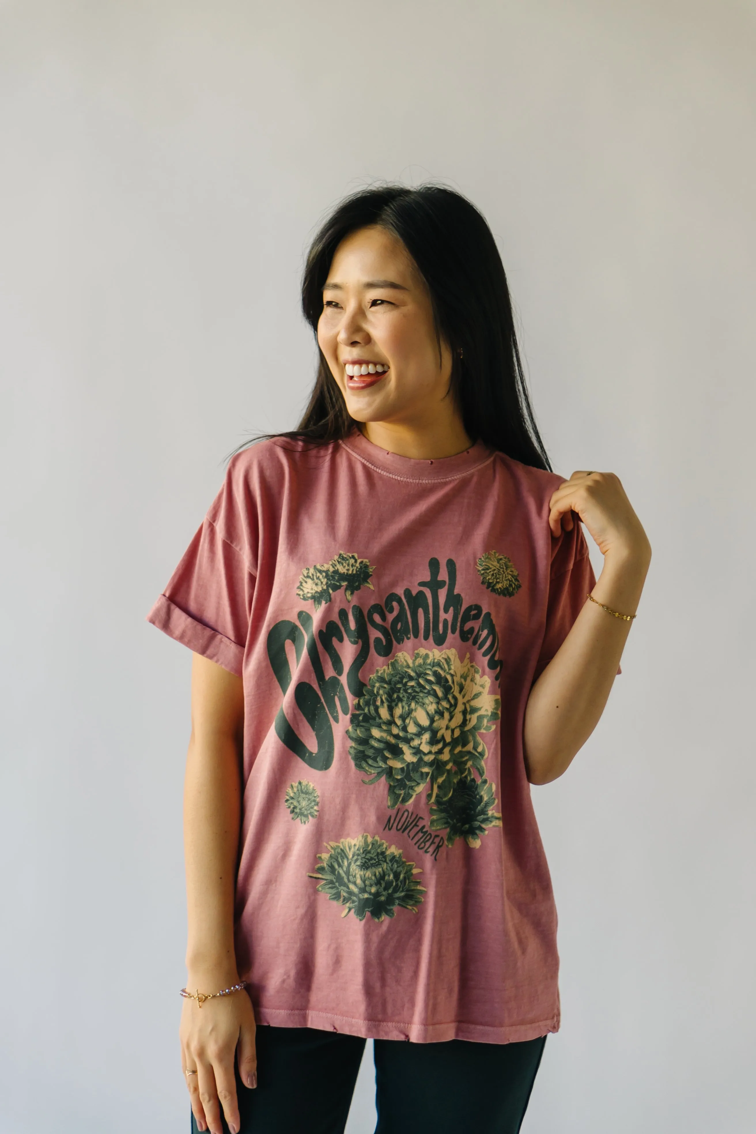 The November Chrysanthemum Tee in Dusty Pink