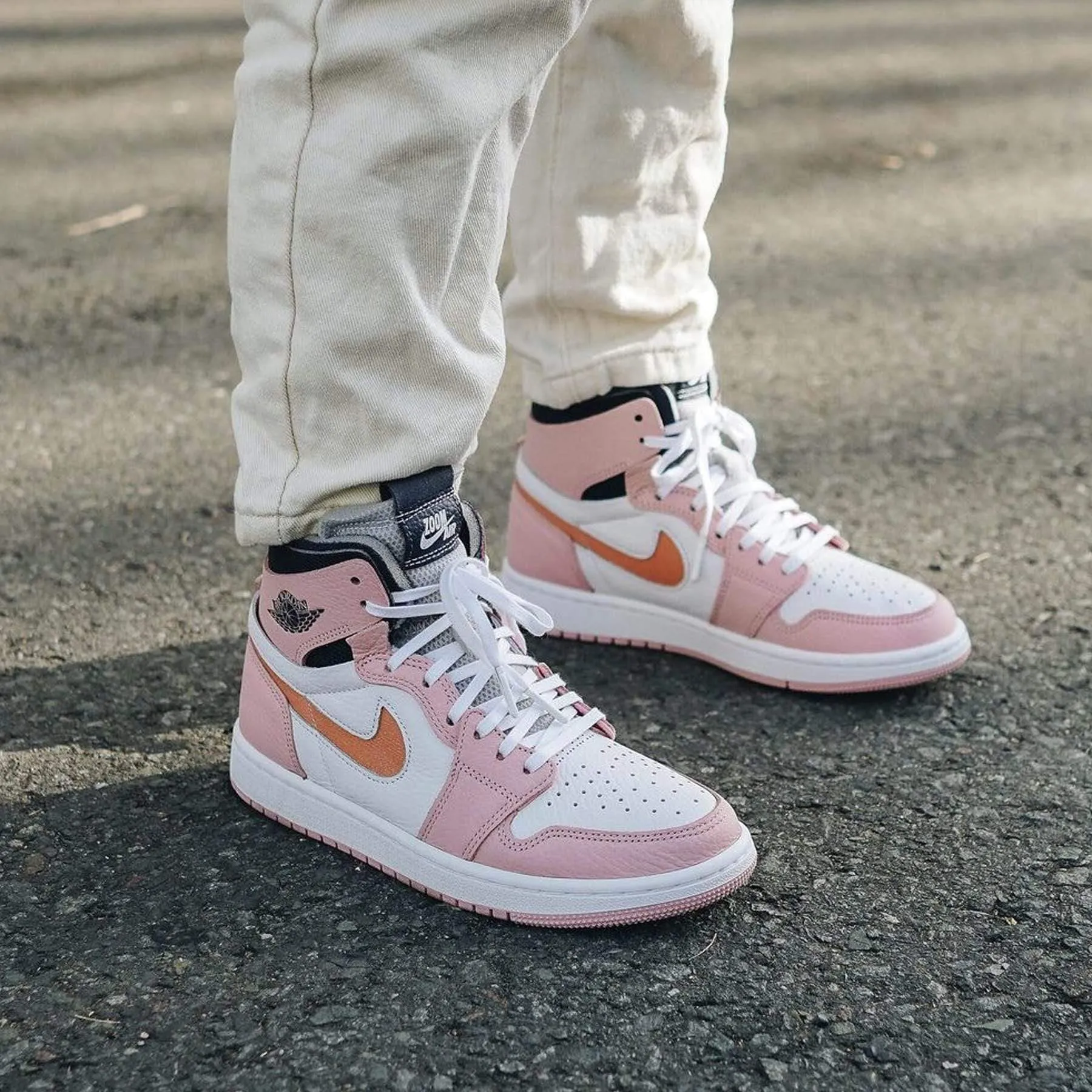 Wmns Air Jordan 1 Zoom Air CMFT Pink Glaze